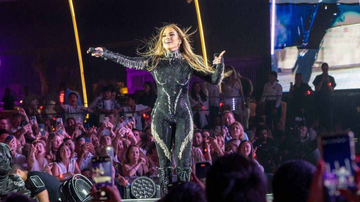 Jennifer Lopez dazzles at Rixos Radamis Sharm El Sheikh